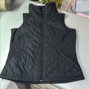 Columbia Black Puffer Vest with High Collar and Quilted Design